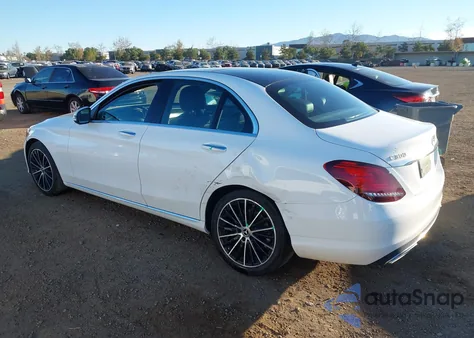 2020 Mercedes-Benz C 300 z USA, uszkodzony, nr VIN W1KWF8DB2LR572616